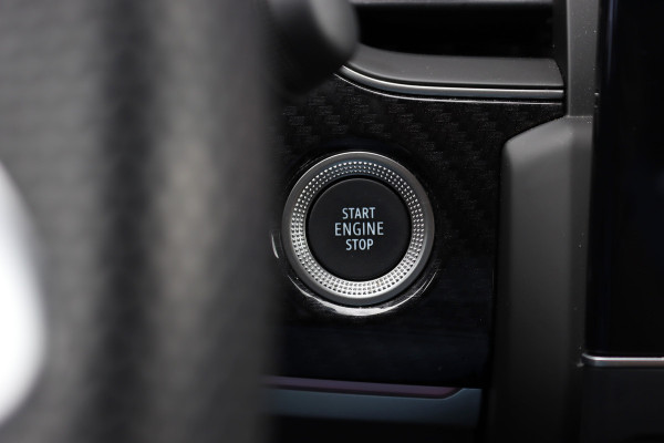 Renault Arkana 1.6 E-Tech hybrid 145 E-Tech engineered | ACC | BOSE | Verwarmd Stuurwiel | Stoelverwarming | Dodehoekassistent | Camera | Leder |