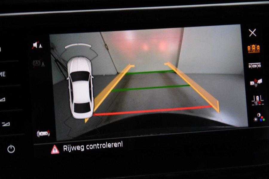 Škoda Superb 1.5 TSI ACT Style DSG *1ste Eigenaar*Navigatie*4x Stoelverwarming*