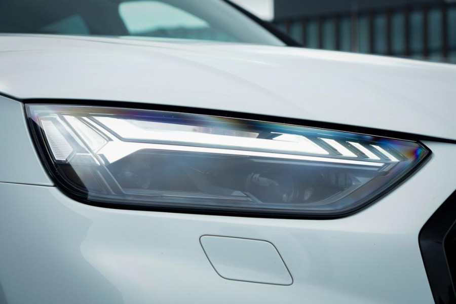 Audi Q5 50 TFSI e S edition / S-Line / Trekhaak / Navi / Virtual
