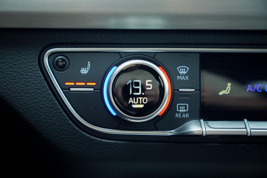 Audi Q5 50 TFSI e S edition / S-Line / Trekhaak / Navi / Virtual