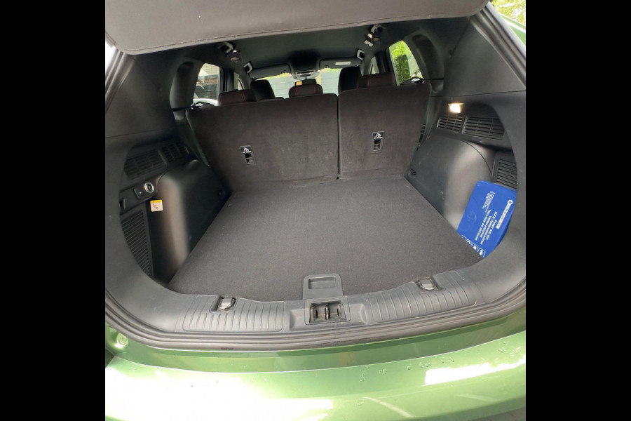 Ford Kuga 2.5 PHEV ST-Line 242pk Wegklapbare Trekhaak | Winterpack | Bursting Green | 19 inch Velgen | 2.100kg Trekgewicht | 1e Eigenaar