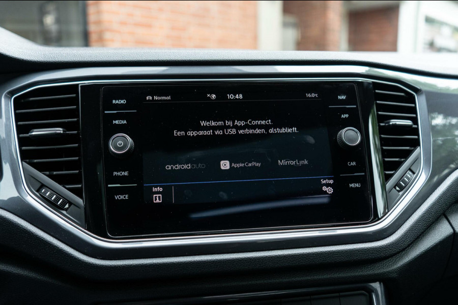 Volkswagen T-Roc 2.0 TSI 4Motion R-Line Pano / Beats / Trekhaak