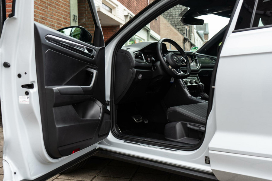 Volkswagen T-Roc 2.0 TSI 4Motion R-Line Pano / Beats / Trekhaak