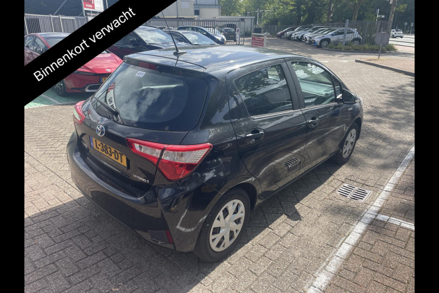 Toyota Yaris 1.5 Hybrid Dynamic | Navigatie | Camera | Dealer onderhouden | Garantie tot 02-2030