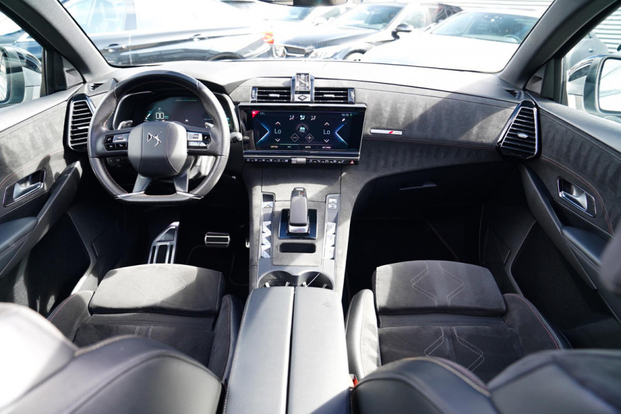 DS 7 Crossback E-Tense Performance Line+ | Panorama | incl BTW | LED | Camera | Trekhaak | LaneAssist | DealerOnderhouden | Hybrid