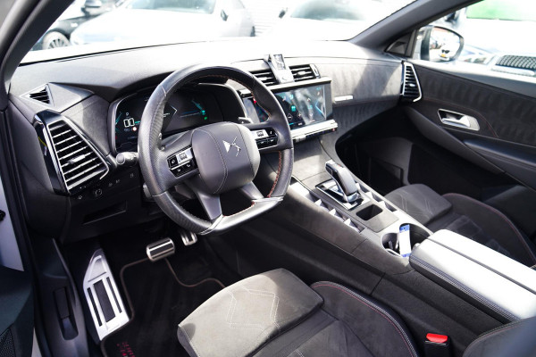 DS 7 Crossback E-Tense Performance Line+ | Panorama | incl BTW | LED | Camera | Trekhaak | LaneAssist | DealerOnderhouden | Hybrid