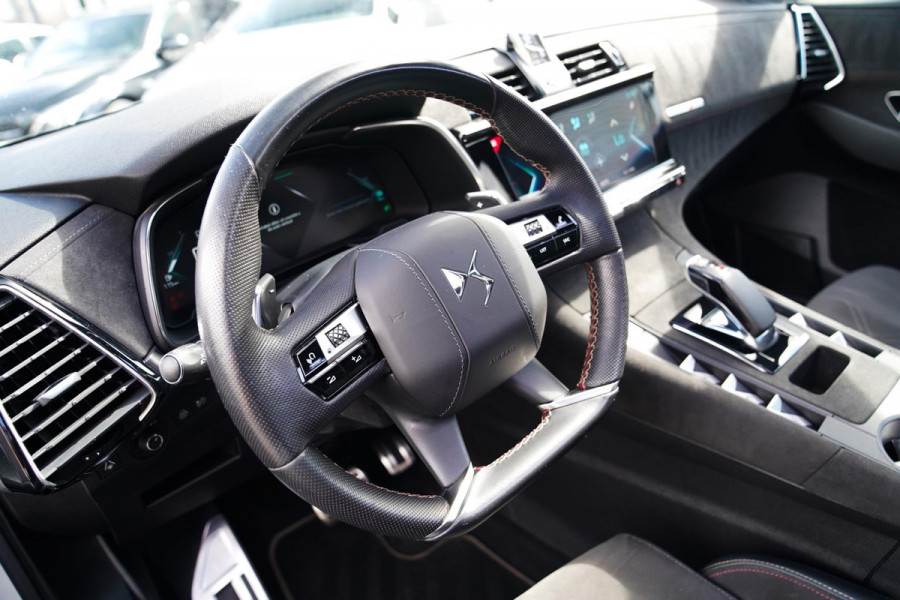 DS 7 Crossback E-Tense Performance Line+ | Panorama | incl BTW | LED | Camera | Trekhaak | LaneAssist | DealerOnderhouden | Hybrid