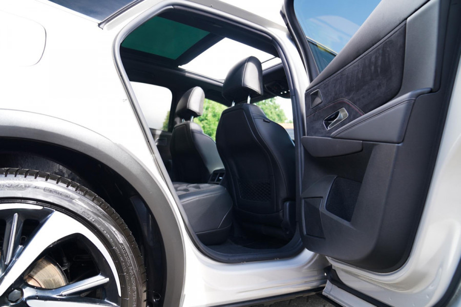 DS 7 Crossback E-Tense Performance Line+ | Panorama | incl BTW | LED | Camera | Trekhaak | LaneAssist | DealerOnderhouden | Hybrid