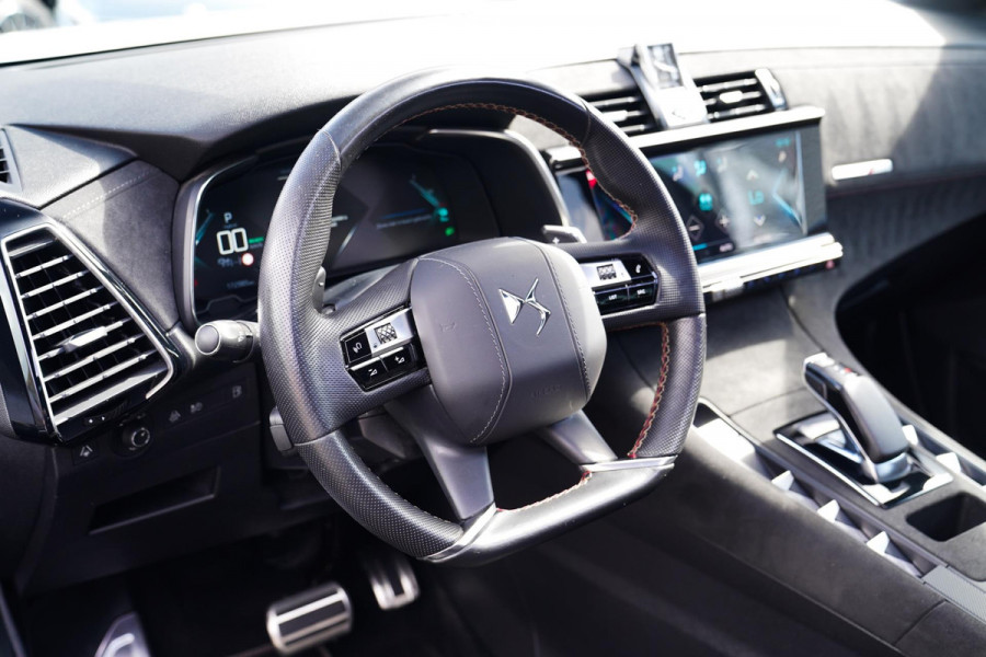 DS 7 Crossback E-Tense Performance Line+ | Panorama | incl BTW | LED | Camera | Trekhaak | LaneAssist | DealerOnderhouden | Hybrid