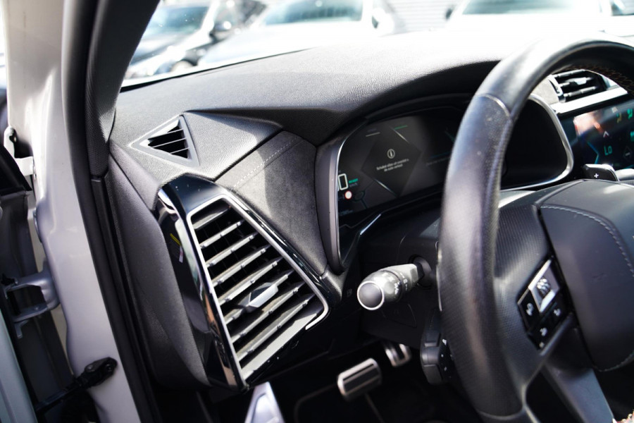 DS 7 Crossback E-Tense Performance Line+ | Panorama | incl BTW | LED | Camera | Trekhaak | LaneAssist | DealerOnderhouden | Hybrid