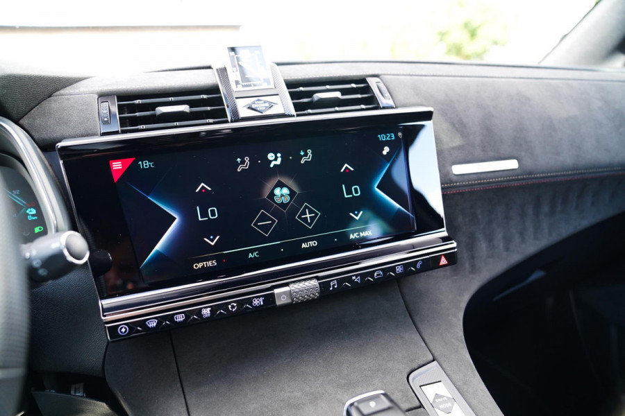 DS 7 Crossback E-Tense Performance Line+ | Panorama | incl BTW | LED | Camera | Trekhaak | LaneAssist | DealerOnderhouden | Hybrid
