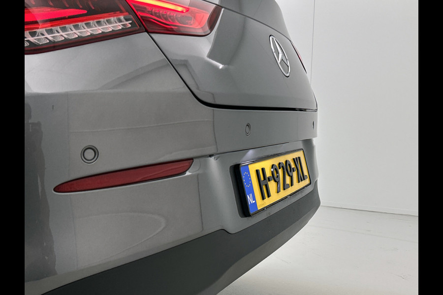 Mercedes-Benz CLA-Klasse 200 Business Solution Automaat (NAVIGATIE, STOELVERWARMING, CAMERA, PDC, GOED ONDERHOUDEN, 1e EIGENAAR)