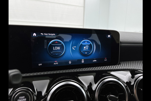 Mercedes-Benz CLA-Klasse 200 Business Solution Automaat (NAVIGATIE, STOELVERWARMING, CAMERA, PDC, GOED ONDERHOUDEN, 1e EIGENAAR)