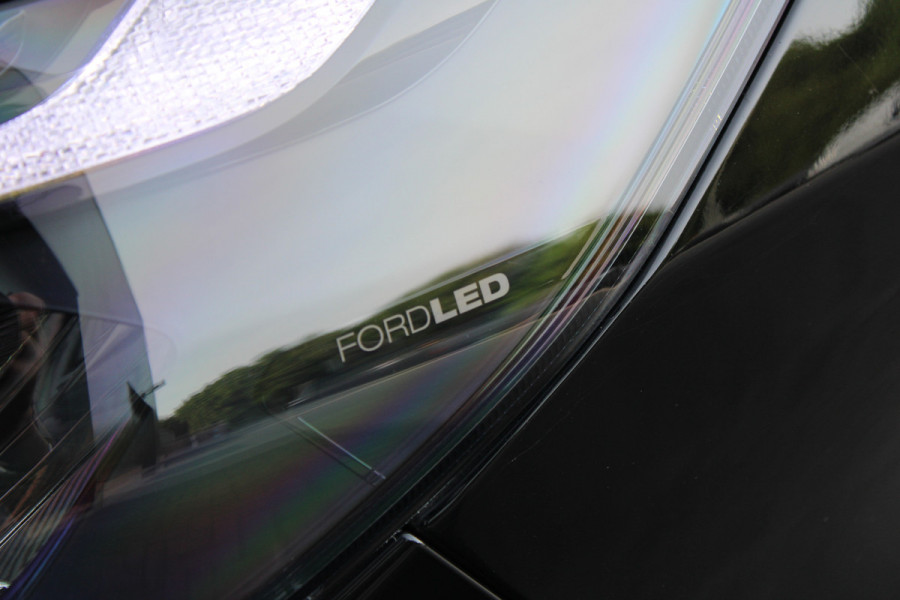 Ford Transit Custom 320 2.0 TDCI L2H1 Trend 170pk - Achterklep - Carplay - Android - LED koplampen - Stoelverwarming - 70l tank - Rijklaar