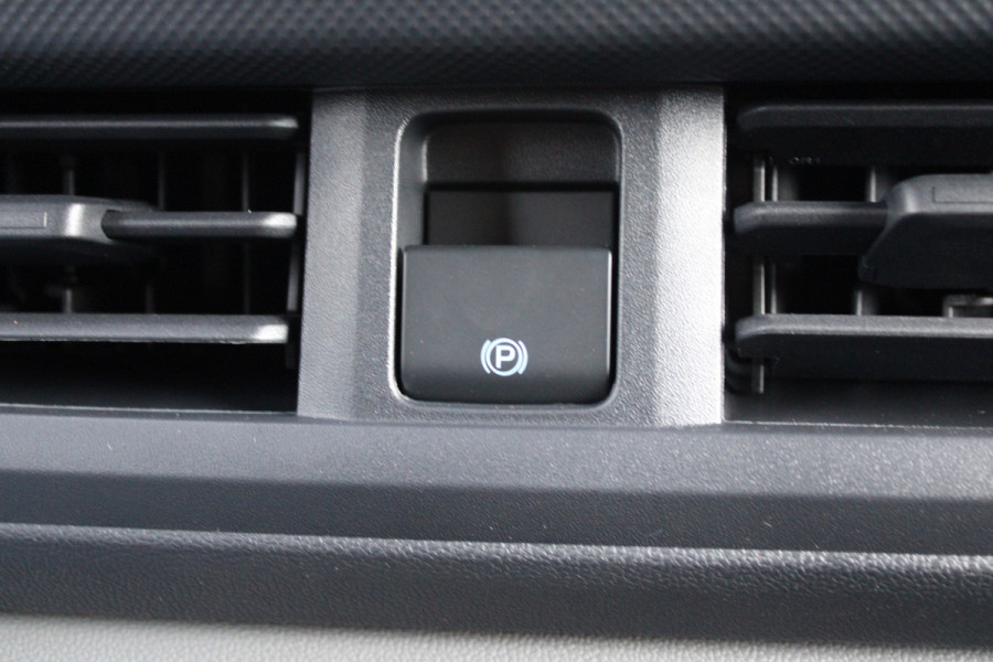 Ford Transit Custom 320 2.0 TDCI L2H1 Trend 170pk - Achterklep - Carplay - Android - LED koplampen - Stoelverwarming - 70l tank - Rijklaar