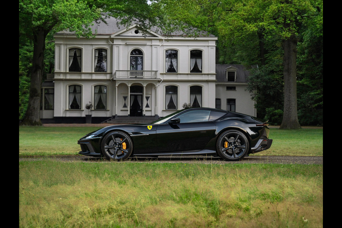 Ferrari 12Cilindri 6.5 V12 | Full Carbon | Atelier | Full PPF | Airbrushed Shields | Daytona Seats Ferrari 12Cilindri 6.5 V12 | Full Carbon | Atelier | Full PPF | Airbrushed Shields | Daytona Seats