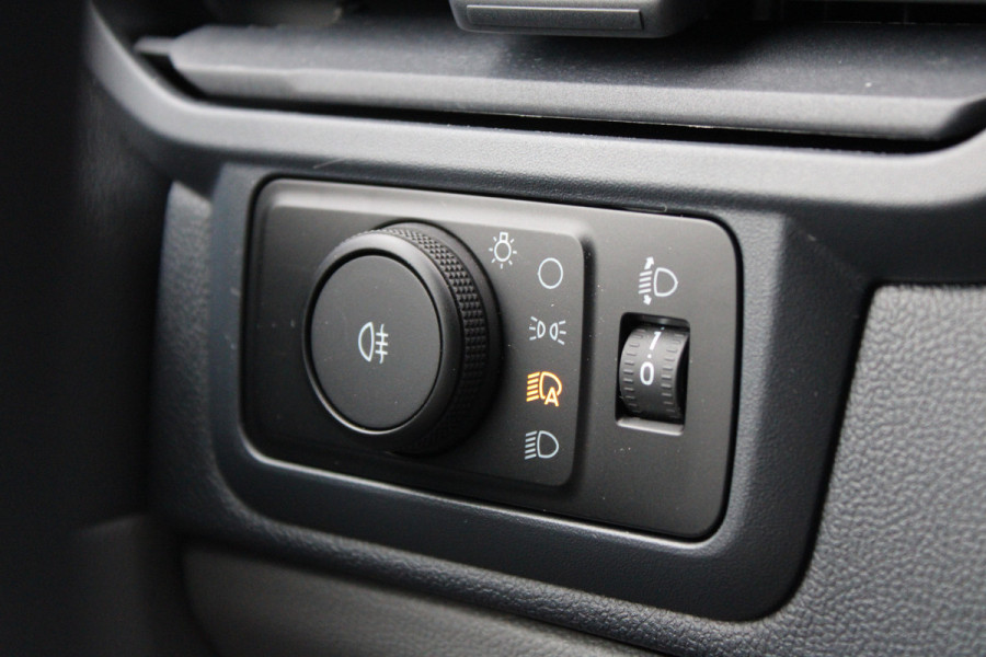Ford Transit Custom 320 2.0 TDCI L2H1 Trend 170pk - Achterklep - Carplay - Android - LED koplampen - Stoelverwarming - 70l tank - Rijklaar