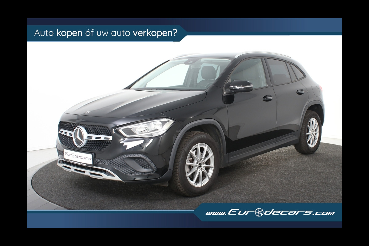 Mercedes-Benz GLA 180 Business Solution *1ste Eigenaar*Leer*Parkassist*Navigatie*Stoelverwarming* Mercedes-Benz GLA 180 Business Solution *1ste Eigenaar*Leer*Parkassist*Navigatie*Stoelverwarming*