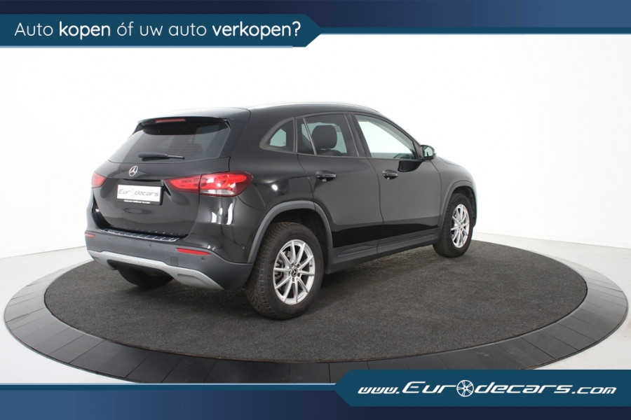 Mercedes-Benz GLA 180 Business Solution *1ste Eigenaar*Leer*Park assist*Navigatie*