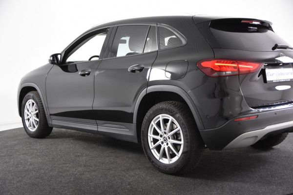 Mercedes-Benz GLA 180 Business Solution *1ste Eigenaar*Leer*Park assist*Navigatie*