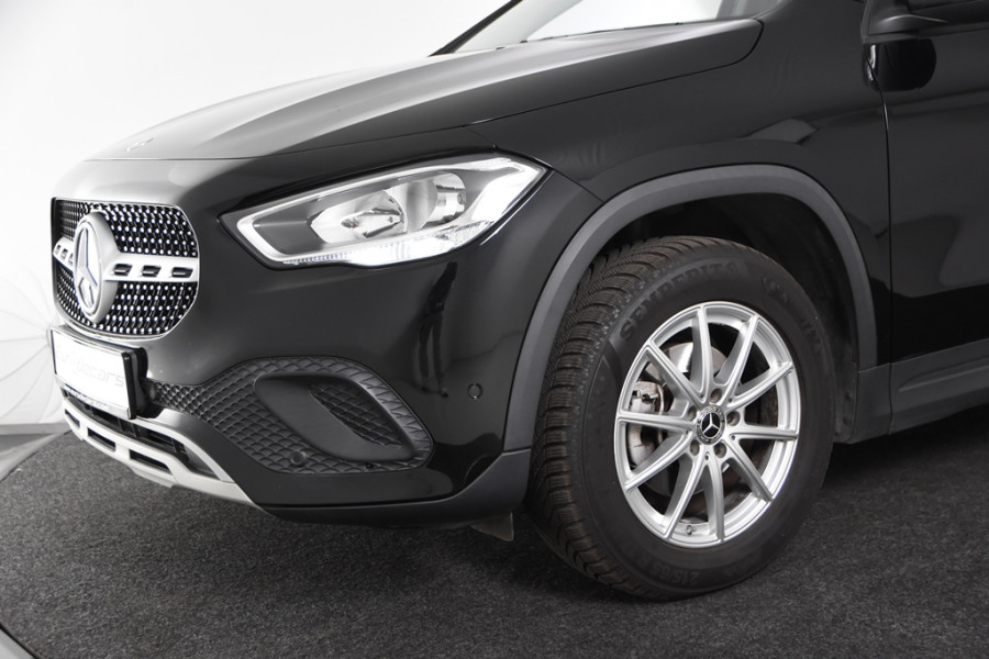 Mercedes-Benz GLA 180 Business Solution *1ste Eigenaar*Leer*Park assist*Navigatie*
