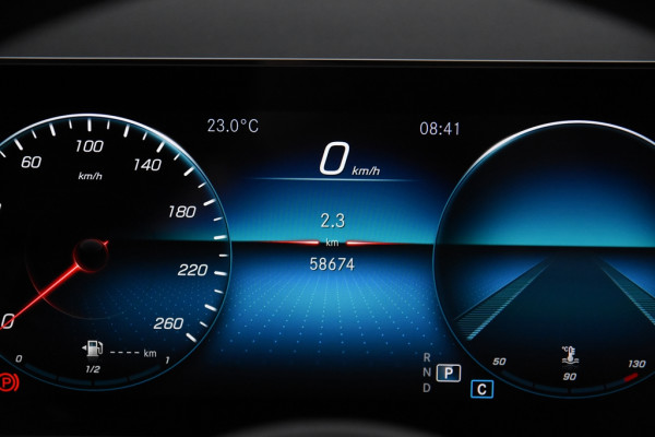 Mercedes-Benz GLA 180 Business Solution *1ste Eigenaar*Leer*Park assist*Navigatie*