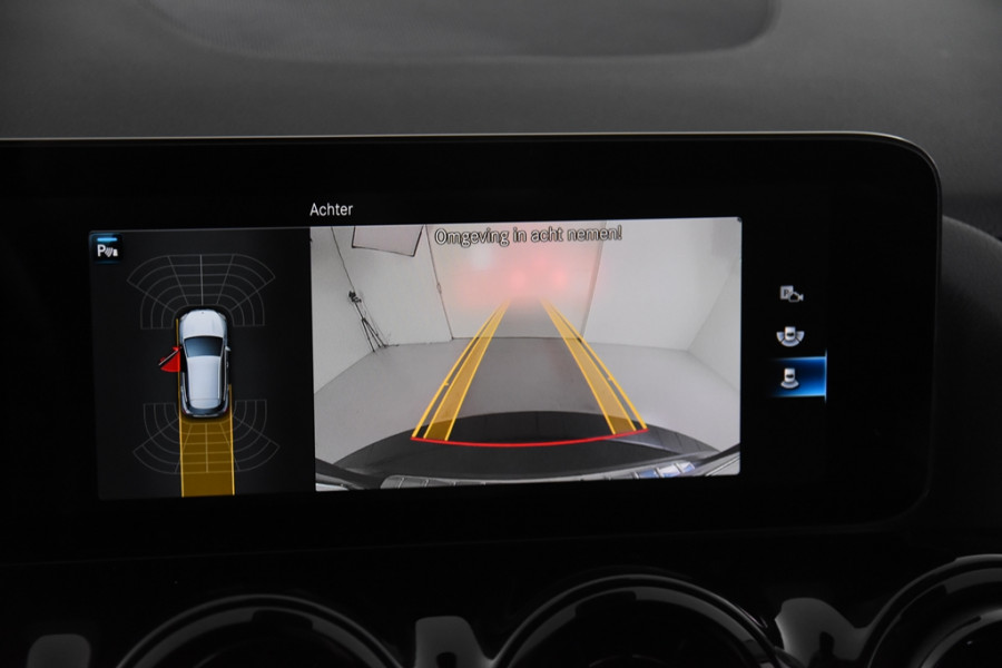 Mercedes-Benz GLA 180 Business Solution *1ste Eigenaar*Leer*Park assist*Navigatie*