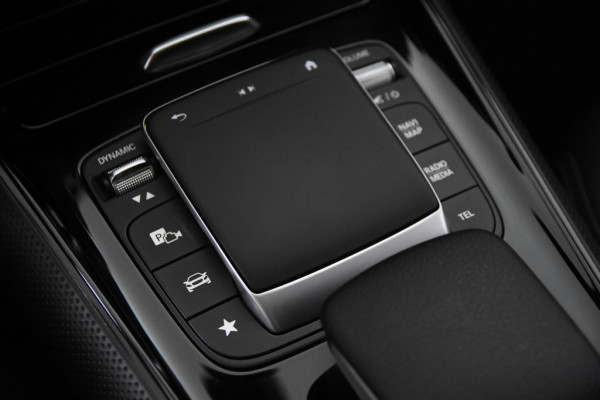 Mercedes-Benz GLA 180 Business Solution *1ste Eigenaar*Leer*Park assist*Navigatie*