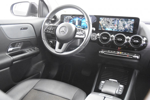 Mercedes-Benz GLA 180 Business Solution *1ste Eigenaar*Leer*Park assist*Navigatie*