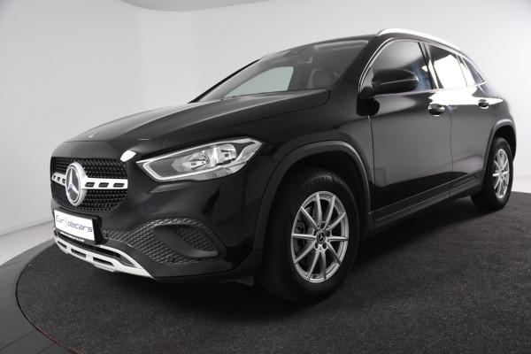 Mercedes-Benz GLA 180 Business Solution *1ste Eigenaar*Leer*Park assist*Navigatie*