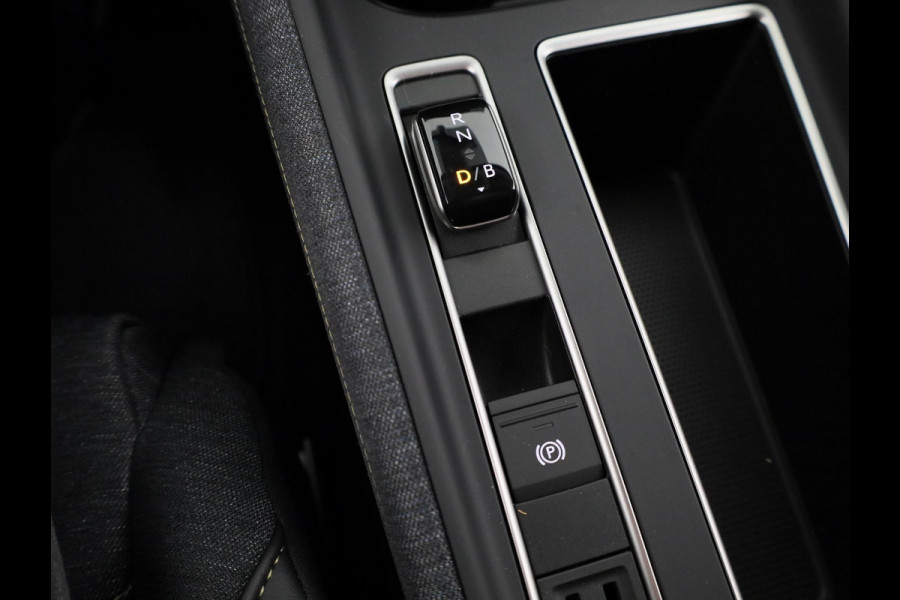 Škoda Elroq 85 Business Edition Tour 286 pk | Trekhaak | Business Upgrade Pakket - CLEVER | 20 inch lichtmetalen velgen | Adaptive Cruise Control | Dode hoeksensor | Bagage scheidingsnet