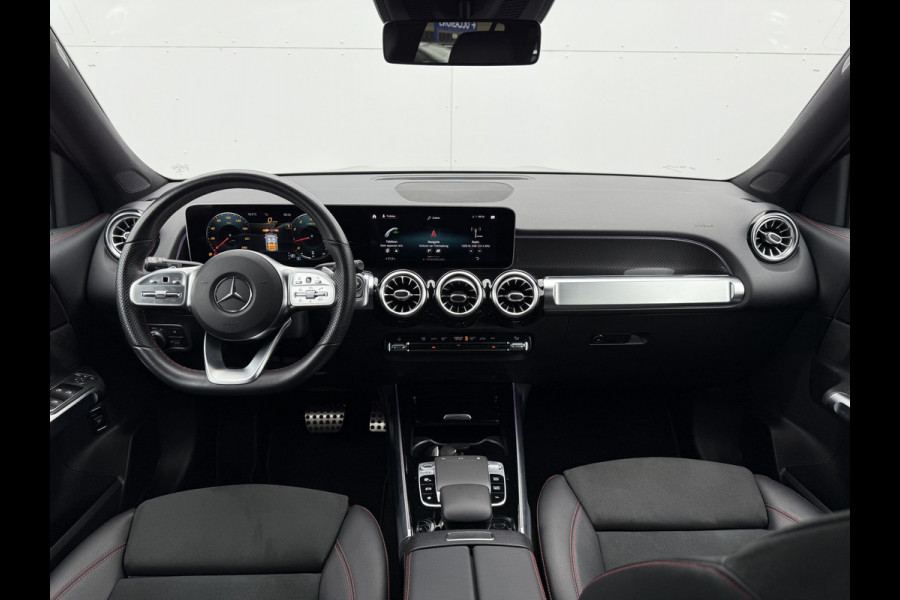 Mercedes-Benz Glb 200 Business Solution AMG | Trekhaak | Navi | 360* Camera | LED | DAB+ | Dodehoek | 19 inch