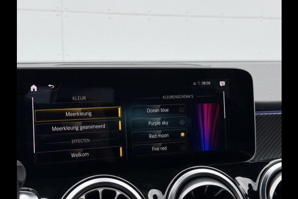 Mercedes-Benz Glb 200 Business Solution AMG | Trekhaak | Navi | 360* Camera | LED | DAB+ | Dodehoek | 19 inch