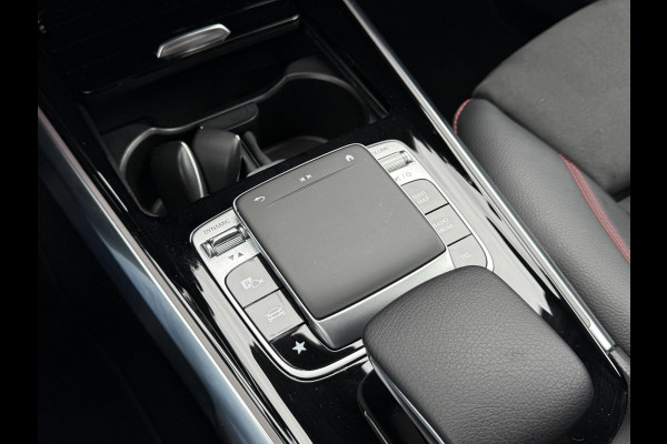 Mercedes-Benz Glb 200 Business Solution AMG | Trekhaak | Navi | 360* Camera | LED | DAB+ | Dodehoek | 19 inch