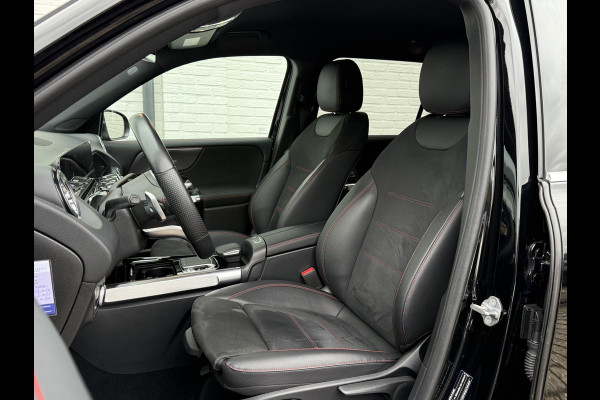 Mercedes-Benz Glb 200 Business Solution AMG | Trekhaak | Navi | 360* Camera | LED | DAB+ | Dodehoek | 19 inch