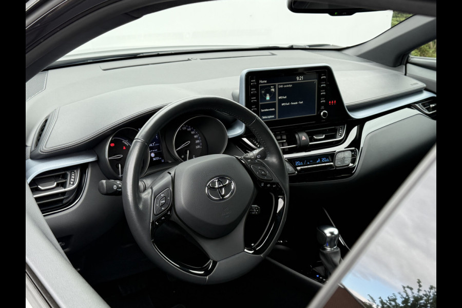 Toyota C-HR 2.0 Hybrid Team D | CarPlay | Camera | ACC | LED | DAB+ | Keyless | 18 inch