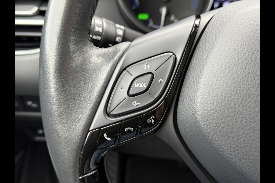Toyota C-HR 2.0 Hybrid Team D | CarPlay | Camera | ACC | LED | DAB+ | Keyless | 18 inch