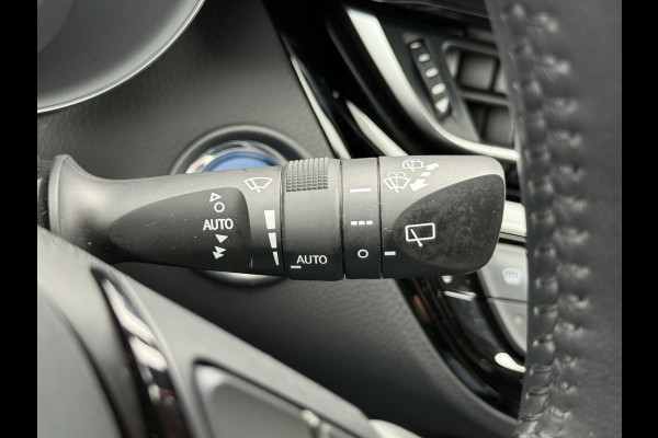 Toyota C-HR 2.0 Hybrid Team D | CarPlay | Camera | ACC | LED | DAB+ | Keyless | 18 inch