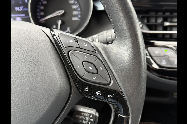 Toyota C-HR 2.0 Hybrid Team D | CarPlay | Camera | ACC | LED | DAB+ | Keyless | 18 inch