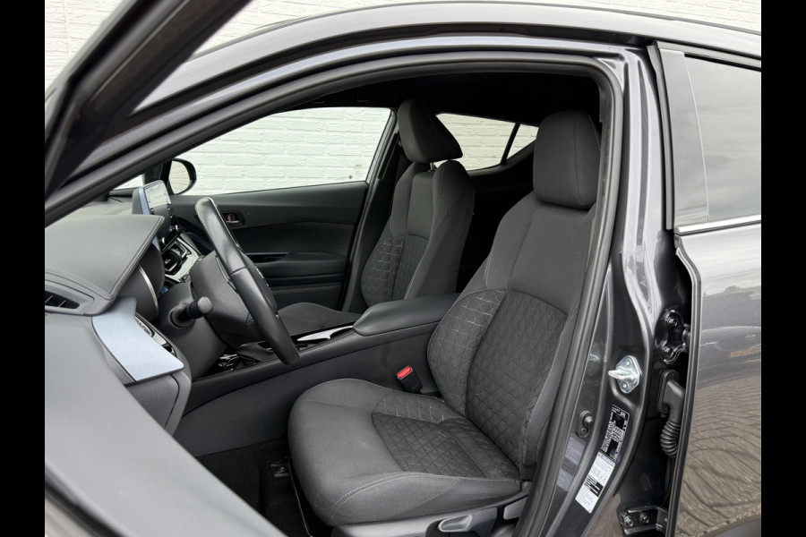 Toyota C-HR 2.0 Hybrid Team D | CarPlay | Camera | ACC | LED | DAB+ | Keyless | 18 inch
