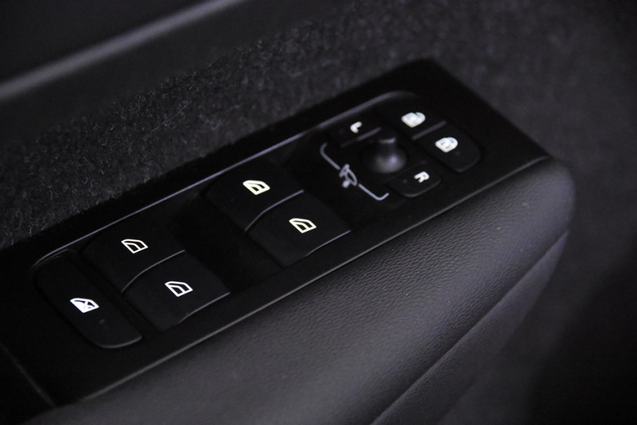 Volvo XC40 1.5 T4 Recharge Inscription *1ste eigenaar*Stoelverwarming*Navigatie*