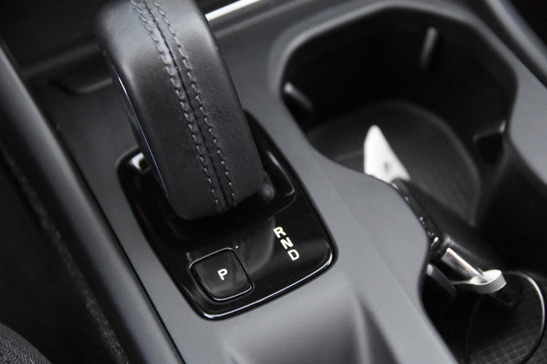 Volvo XC40 1.5 T4 Recharge Inscription *1ste eigenaar*Stoelverwarming*Navigatie*