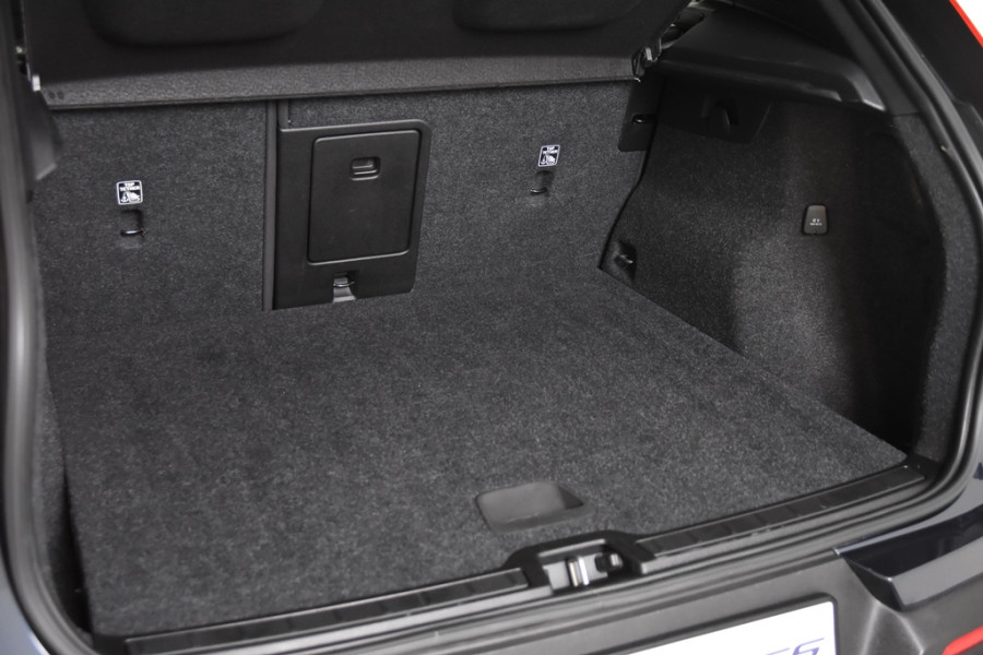 Volvo XC40 1.5 T4 Recharge Inscription *1ste eigenaar*Stoelverwarming*Navigatie*