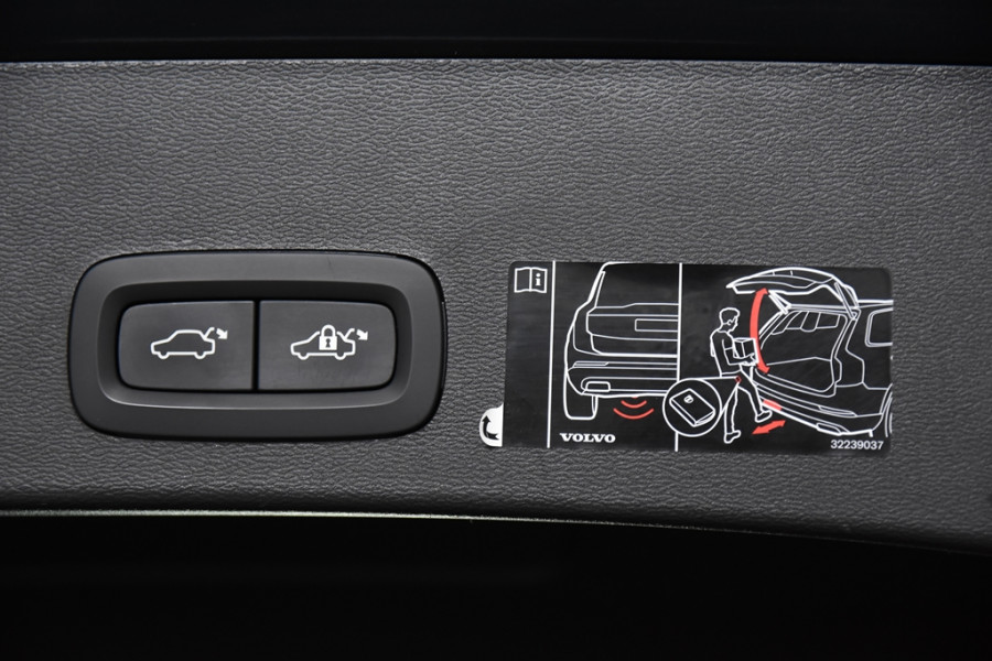Volvo XC40 1.5 T4 Recharge Inscription *1ste eigenaar*Stoelverwarming*Navigatie*