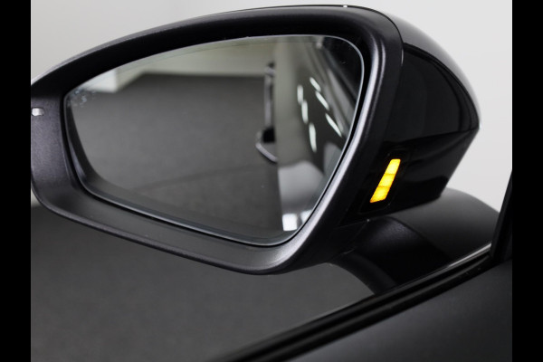 Škoda Elroq 60 Sportline 204 pk | 20 inch | Bind Spot | Cruise Control | Camera | Cruise Control |