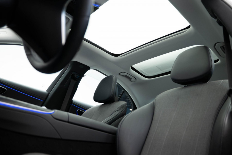 Mercedes-Benz E-Klasse E200 Luxury Line |Panorama|Ambient|Dodehoek|Camera|