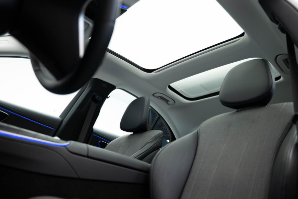 Mercedes-Benz E-Klasse E200 Luxury Line |Panorama|Ambient|Dodehoek|Camera|