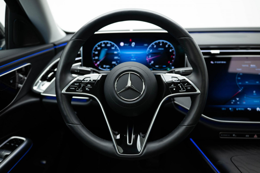 Mercedes-Benz E-Klasse E200 Luxury Line |Panorama|Ambient|Dodehoek|Camera|