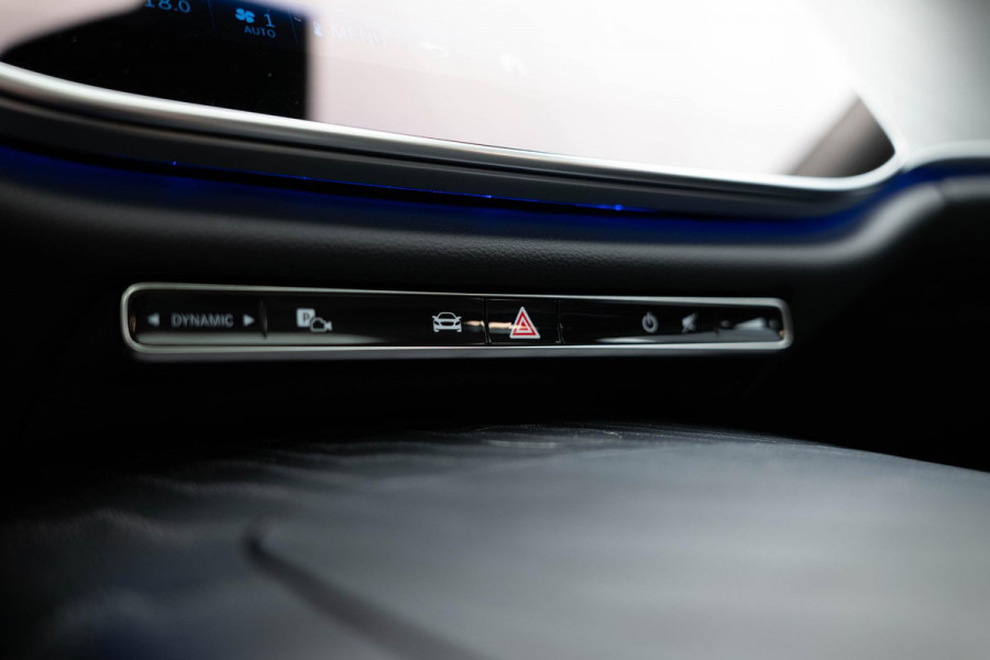Mercedes-Benz E-Klasse E200 Luxury Line |Panorama|Ambient|Dodehoek|Camera|
