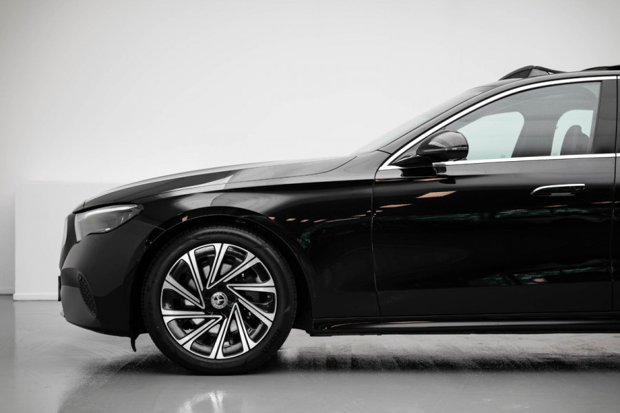 Mercedes-Benz E-Klasse E200 Luxury Line |Panorama|Ambient|Dodehoek|Camera|